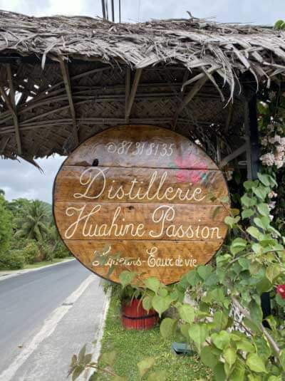 POLYNÉSIE FRANCAISE : HUAHINE , LA SAUVAGE